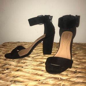 Wedge Heels - Size 8